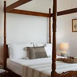 Amera Luxury Pégeia