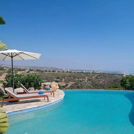 Amera Luxury Villa Pégeia