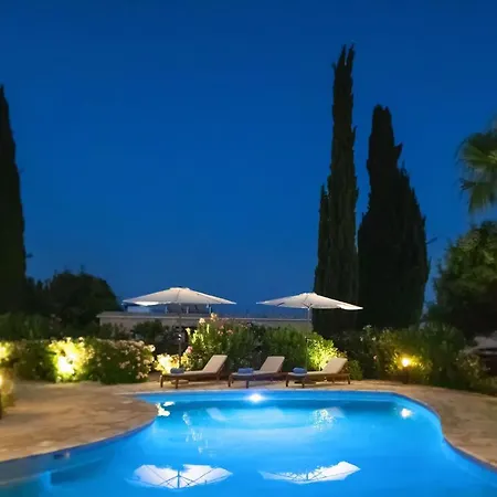 Amera Luxury