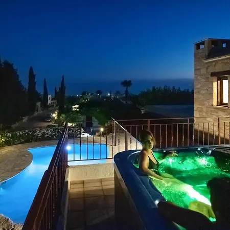 Amera Luxury * Pégeia