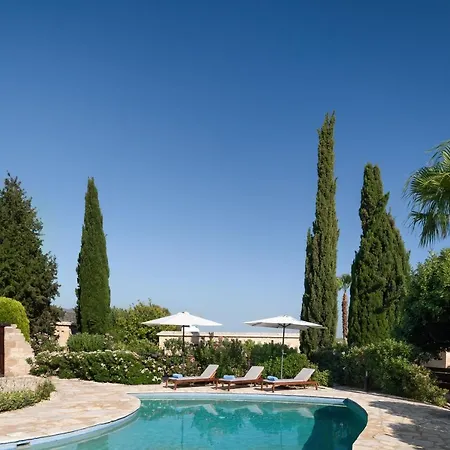 Amera Luxury * Pégeia