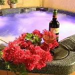 Amera Luxury Peyia