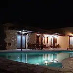 Amera Luxury * Peyia